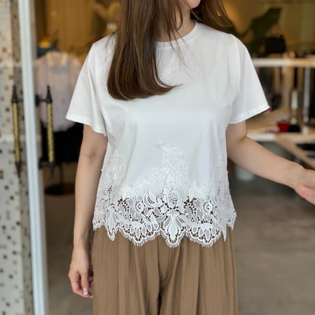裾レースショート丈Tシャツ