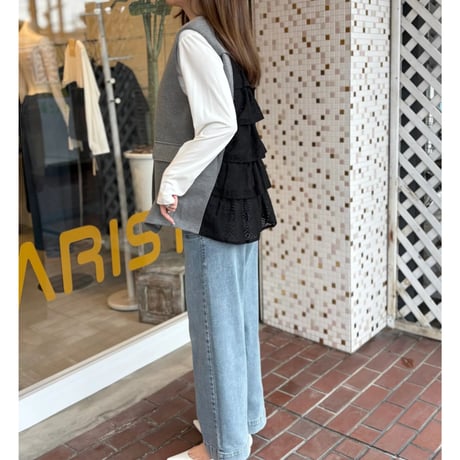 バックレースフリルポンチジレ