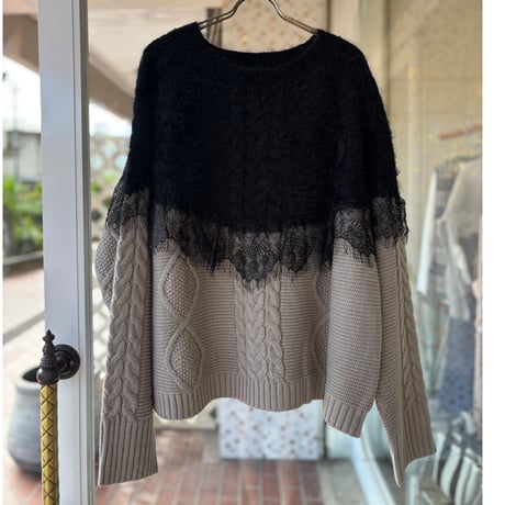 フェザー×レース×ケーブルニット
