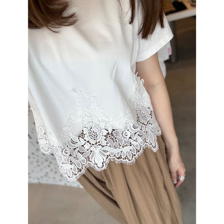 裾レースショート丈Tシャツ