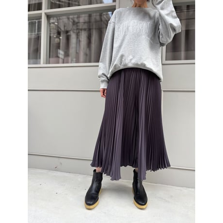 プリーツパンツ