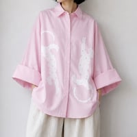 サバンナ オーバーサイズシャツ ピンク（白チーター プリント）