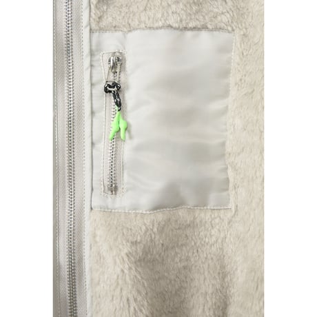 7/20 Instalive AULA AILA 2026aw　FUR VEST　1264-05007