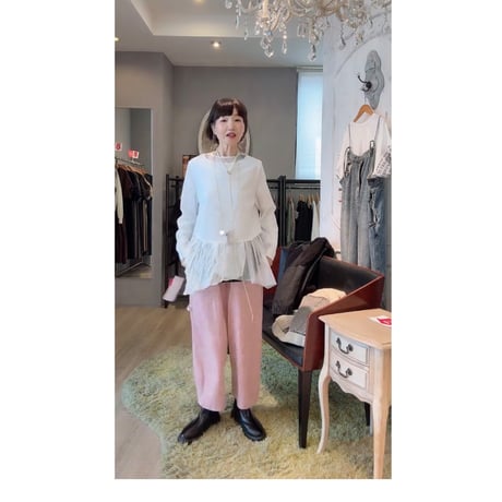 7/21 Instalive　akane 2026AW　チュール×ワッシャーペプラムプルオーバー　26238-1430E