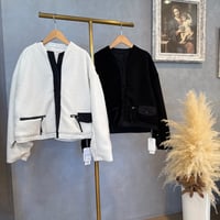 10/11 Instalive　blanco.　26AW　バックフリルボアブルゾン　15-605-19