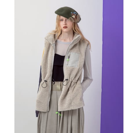 7/20 Instalive AULA AILA 2026aw　FUR VEST　1264-05007