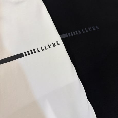 7/25 Instalive Mia ラインロゴ袖切替Tシャツ　90172606003