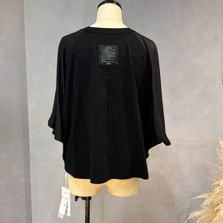 7/10　Instalive　グリッタースリーブ変形Tee. 2026ss　95192607002