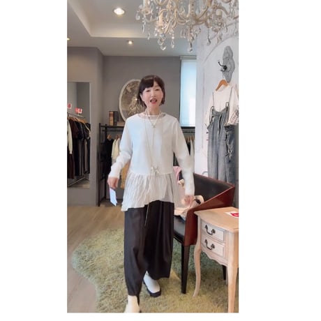 7/21 Instalive　akane 2026AW　フォルムクロップドパンツ　26218-9481B