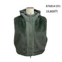 7/13　Instalive　ayane 2026 Winter　エコファー×中綿ドッキングショート丈ベスト　876814