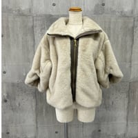 10/27  Instalive　2026AW　ファーショートコート　55570609001