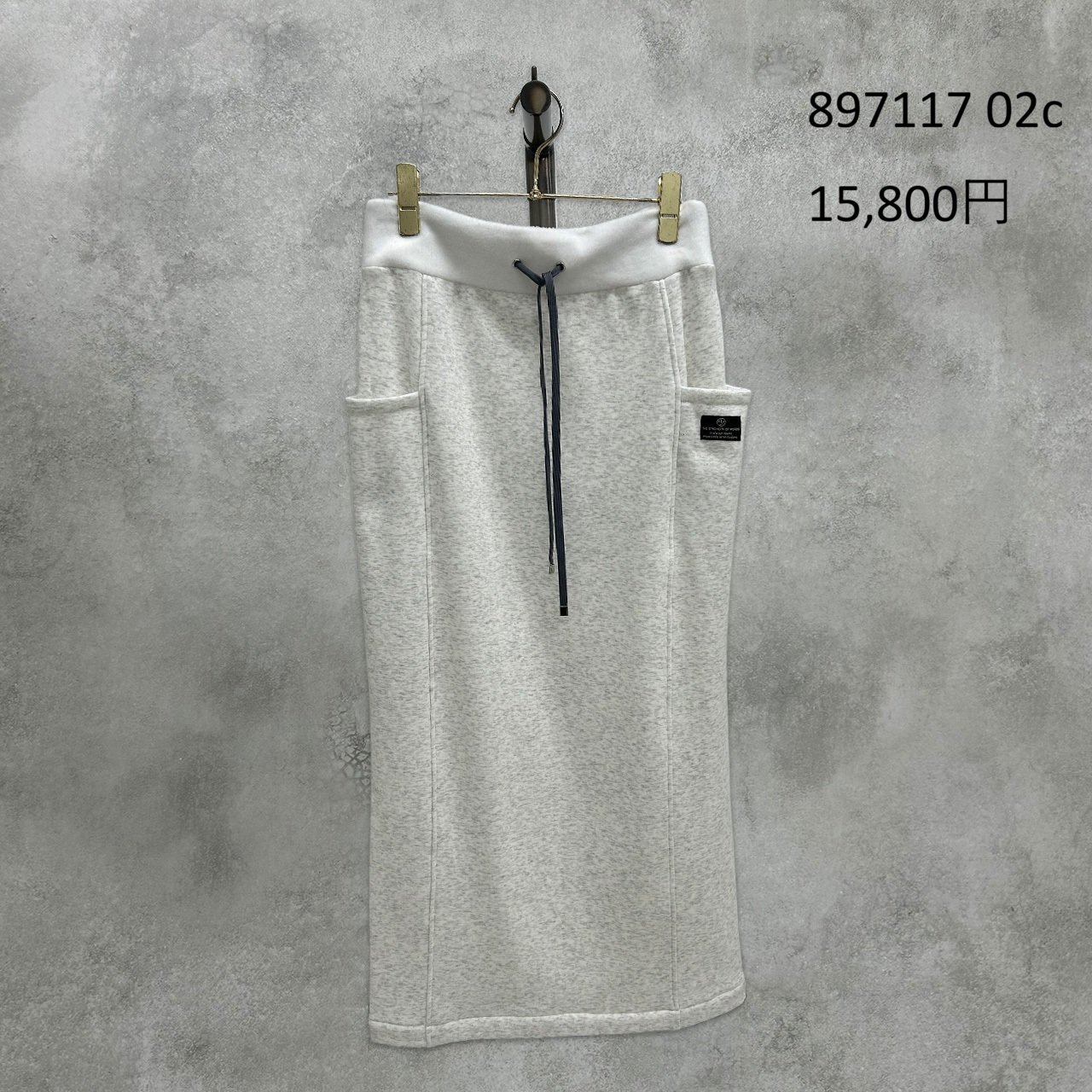 Instalive ayane 2027Early Spring ボンバーペンシルスカート 8