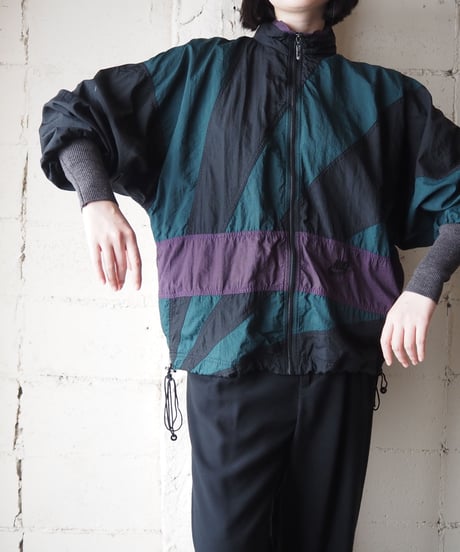 NIKE Color Block Nylon Jacket BKGNPUR