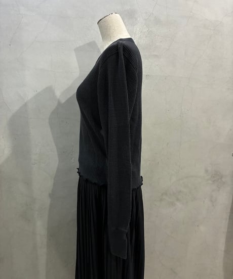 Remake Vintage Ruffled Hem Thermal BK