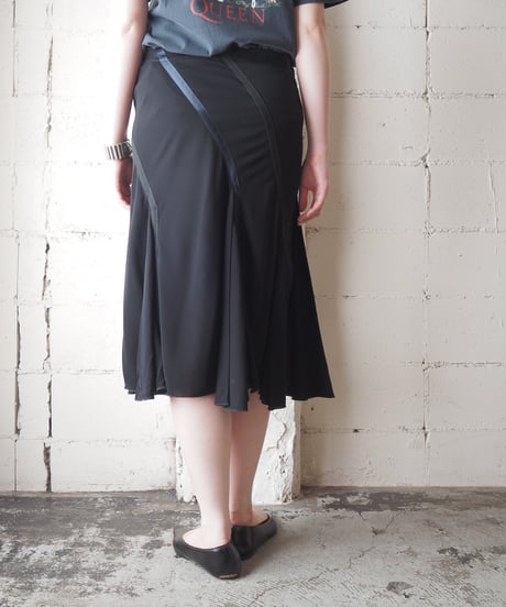 Satin Ribbon Line Gasset Mermaid Skirt BK