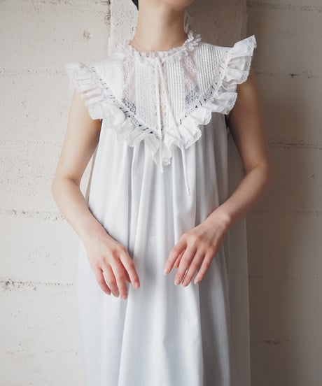 1970's Pin Tuck,Lace Sleeveless Long Dress WH