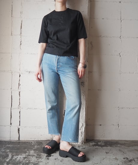1960-70's Euro Front Embroidery Overdyed Collarless Blouse BK