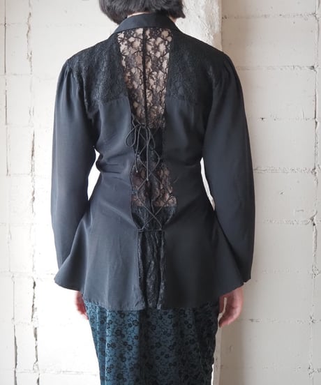 Asymmetric Button Lace Panel Peplum Blouse BK
