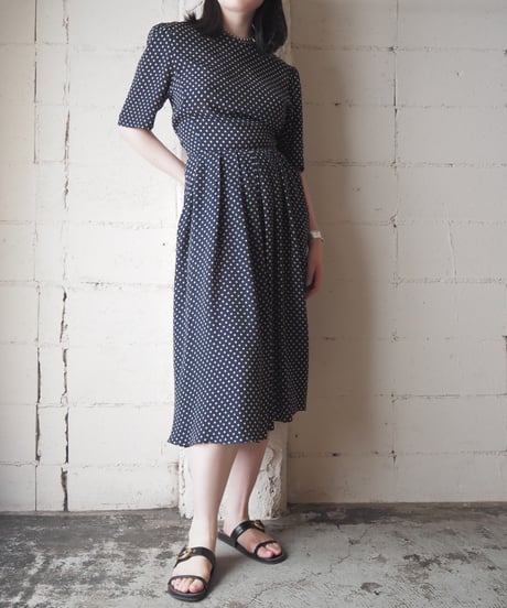 Dot Pattern Collarless Dress NV