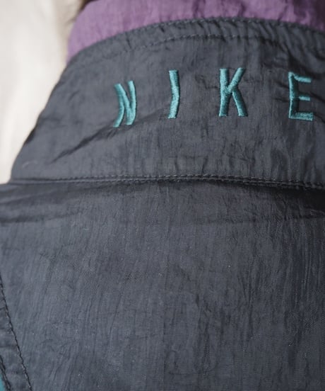NIKE Color Block Nylon Jacket BKGNPUR