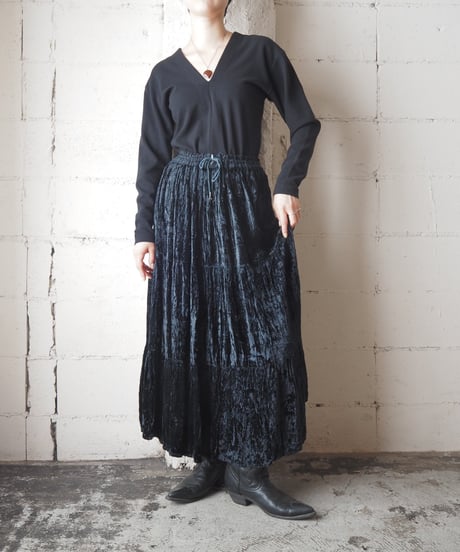 Crushed Velour Tiered Easy Skirt BK