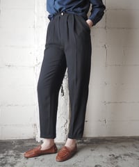 2 Tuck Slacks BK