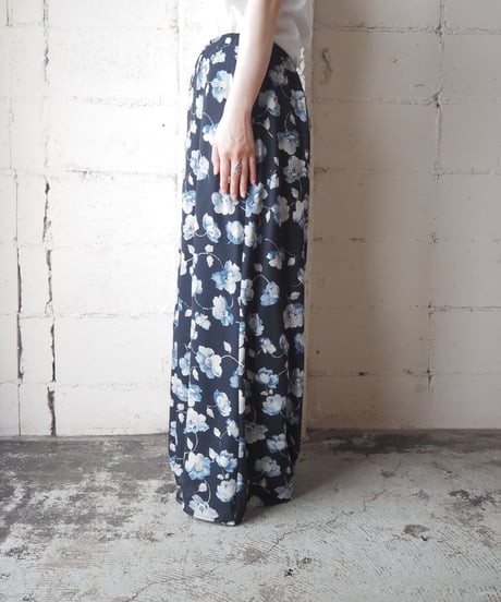 Made in USA Floral Print Long Skirt NVIV
