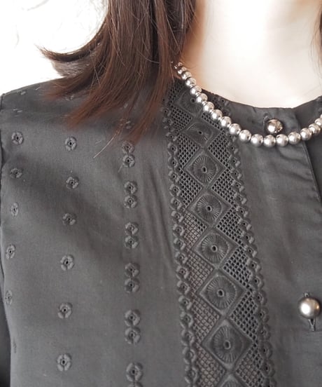 1960's Euro Overdyed Embroidered Cutwork Blouse BK