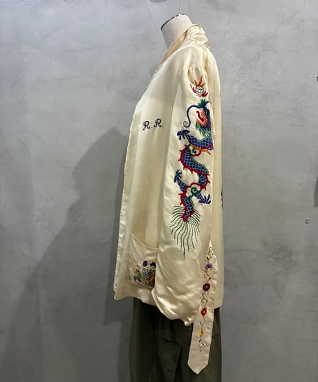 1960's Vintage Dragon Embroidery Gown LYE
