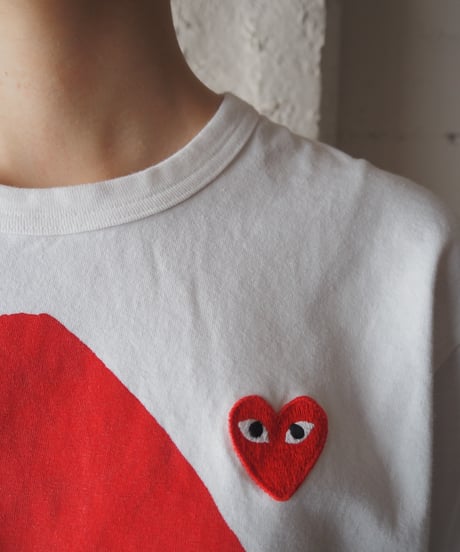 PLAY COMME des GARÇONS Double Heart Camouflage Print Tee WH