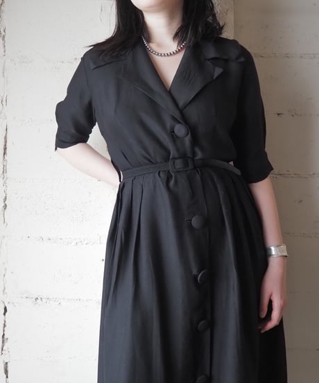 1950-60's Vintage Short Sleeve Open Collar Pleated DressBK