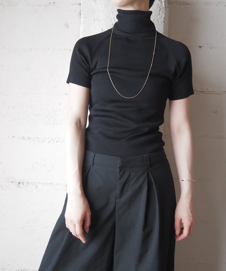 Turtle Neck Short Sleeve Knit BK