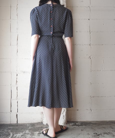 Dot Pattern Collarless Dress NV