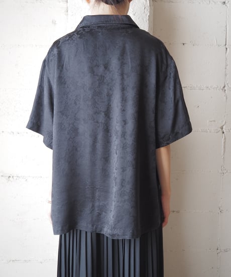 Shadow Pattern Open Collar Satin Shirt BK