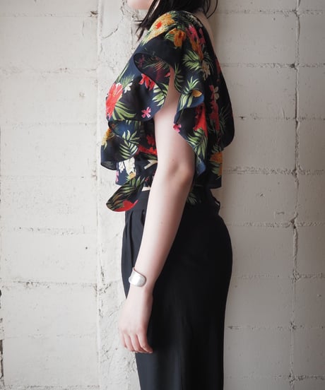 Hawaiian Floral Tie-Side Ruffle Blouse NVREGN