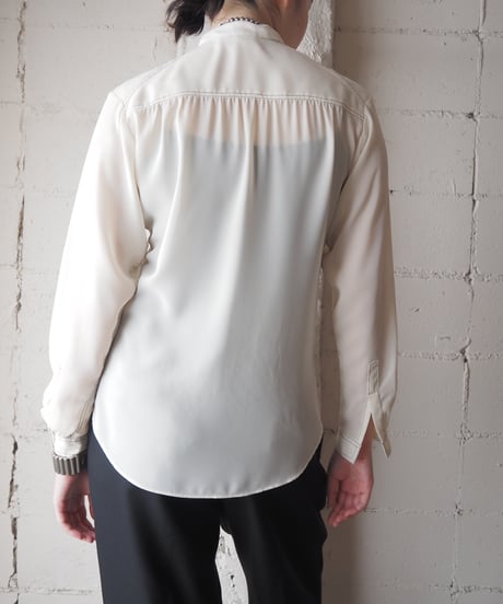 Liz Claiborne Contrast-Stitch Band Collar Shirt IV BK