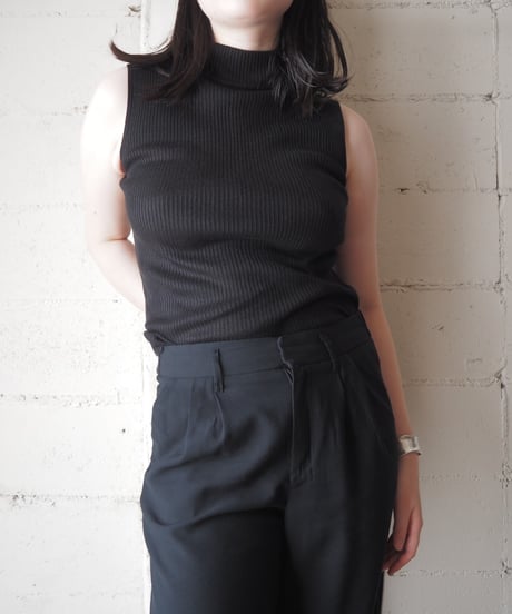 Mock Neck Sleeveless Rib Knit BK