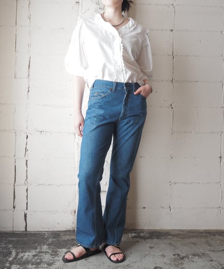 Ruffled V-Neck Tyrolean Blouse WH