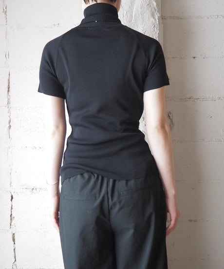 Turtle Neck Short Sleeve Knit BK