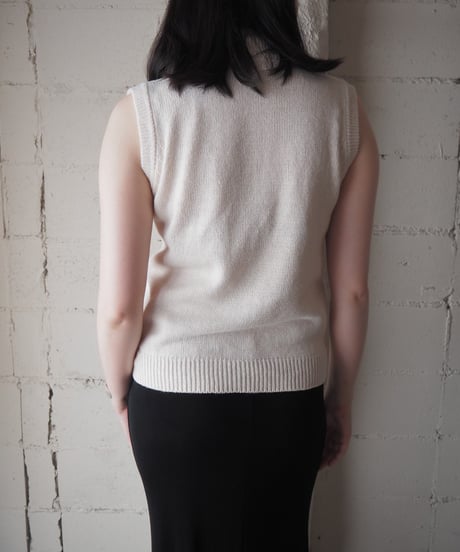 Mock Neck Buttoned Knit Vest IV