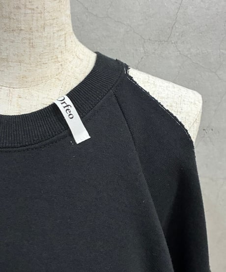 REMAKE Cutout Shoulder Sweat BK