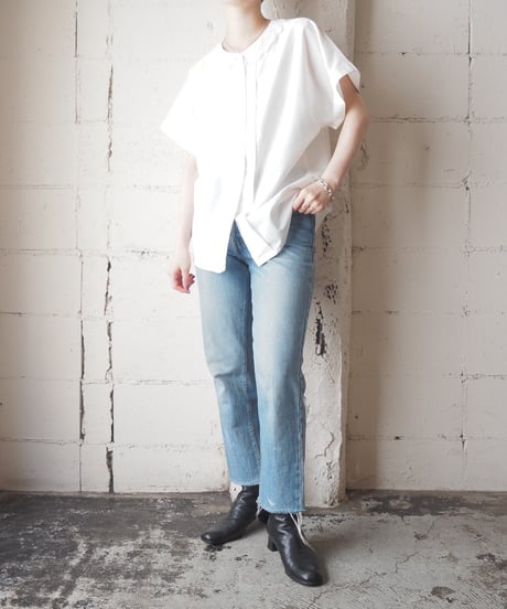 1970's Euro Short Sleeve Lace Collar Blouse WH
