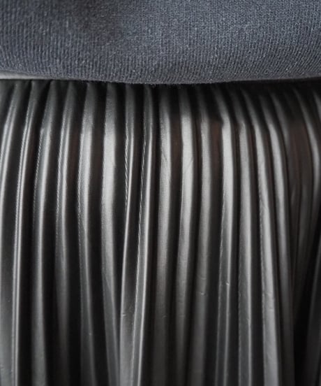 GUESS Faux Leather Pleated Skirt BK