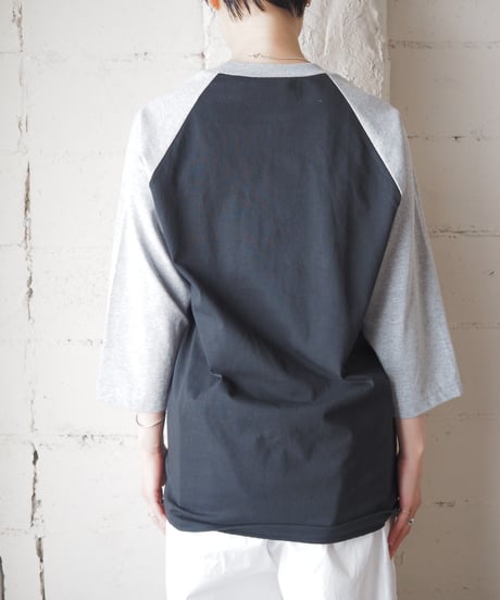Bicolor Raglan Tee GRBK