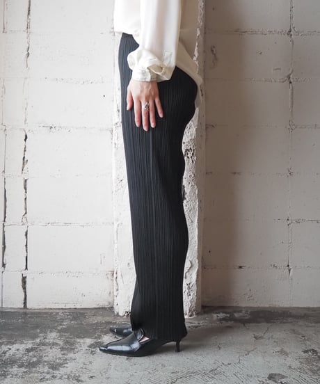 PLEATS PLEASE ISSEY MIYAKE Pleated Pants BK