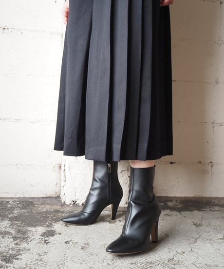 Pleated Gaucho Pants BK