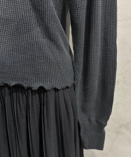 Remake Vintage Ruffled Hem Thermal BK