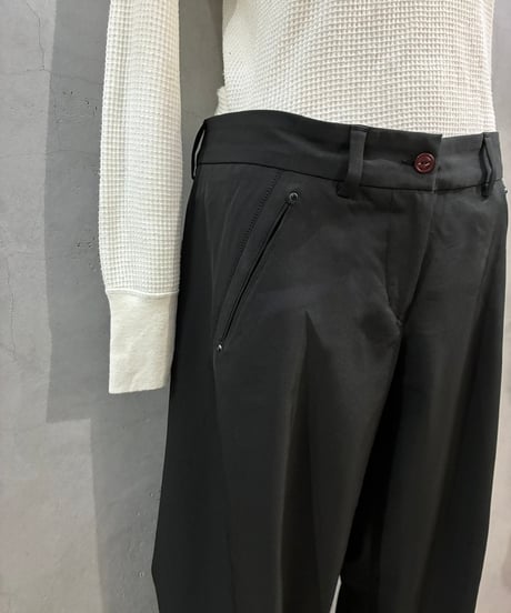 MARITHE FRANCOIS GIRBAUD Ankle Zip Cropped Pants BK