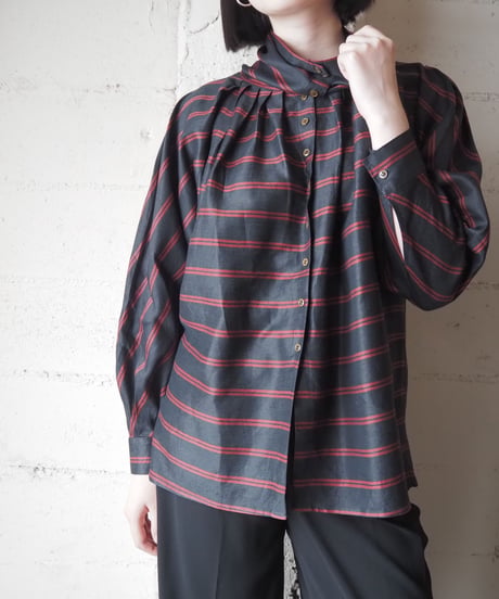 Striped Funnel Neck Blouse BKRE