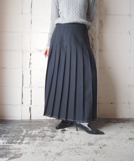 REMAKE White Stitch Pleated Skirt BK